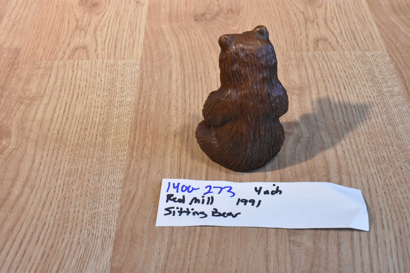 Red Mill Sitting Bear Pecan Shell 1991 Figurine