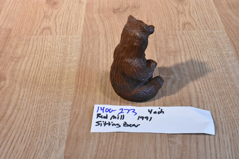 Red Mill Sitting Bear Pecan Shell 1991 Figurine