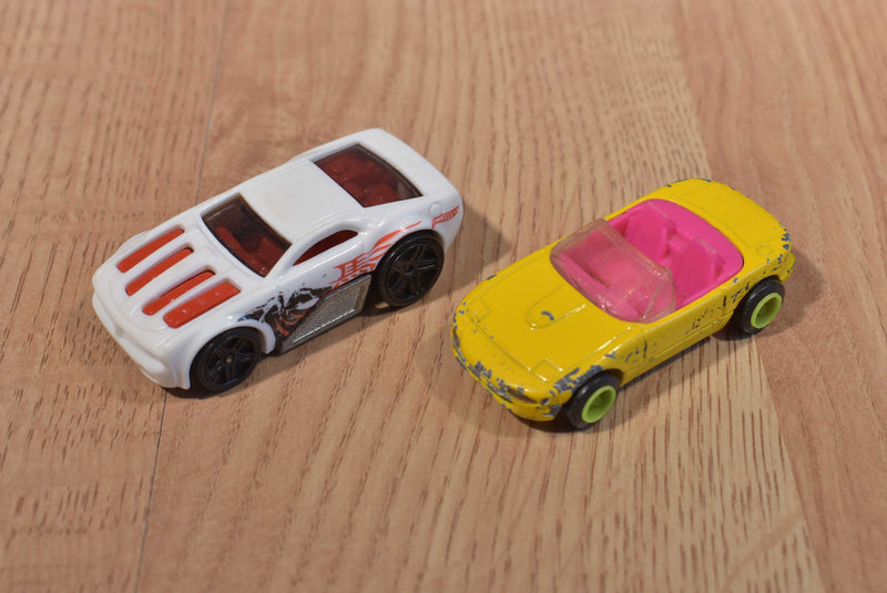 Hot Wheels 5 Cars Audi BMW Mazda Ford Horseplay