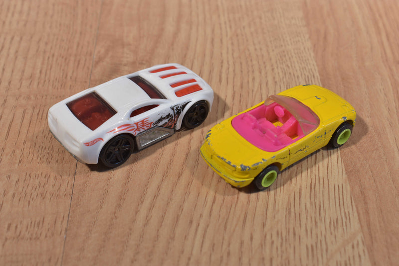 Hot Wheels 5 Cars Audi BMW Mazda Ford Horseplay