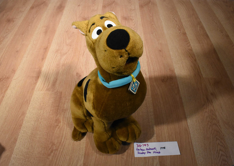 Cartoon Network Scooby-Doo Sitting 1998 Plush