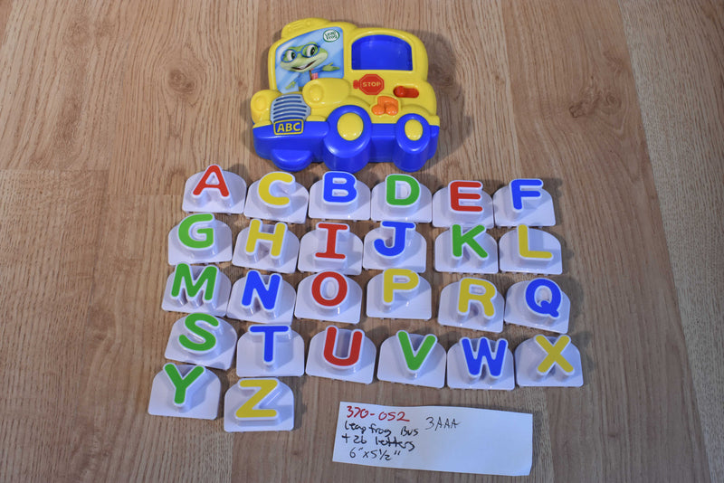 Leap Frog Fridge Phonics Yellow School Bus and 26 Magnetic Letters