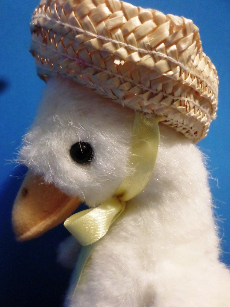 Impact International Goose Duck in Straw Hat 1988 Plush